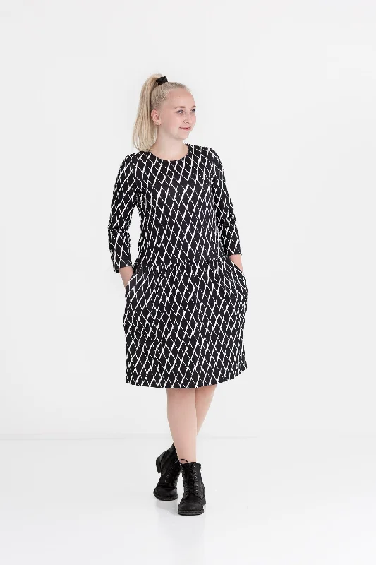 College Dress Salmiakki Black Boatneck Modish Everyday