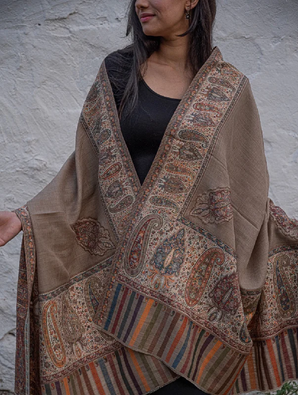 Regal Statement. Exclusive Soft Jamavar Design Kashmiri Shawl - Elegant Beige Soft Summer Shawl Wrap Regal Statement. Exclusive Soft Jamavar Design Kashmiri Shawl - Elegant Beige Soft Summer Shawl Wrap