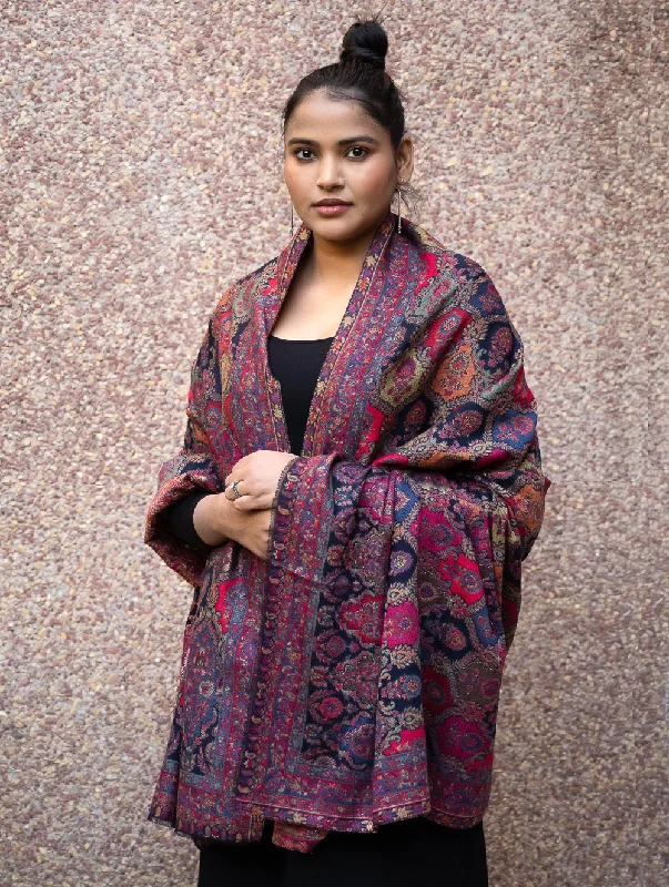 Exclusive Soft Kashmiri Kani Pattern Wool Shawl - Guldasta Fashionable Embroidered Shawl Exclusive Soft Kashmiri Kani Pattern Wool Shawl - Guldasta Fashionable Embroidered Shawl