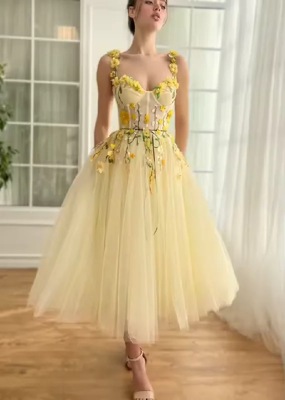 Spaghetti Straps 3D Flower Cocktail Dresses Lace Appliques Sleeveless Homecoming Gowns A-line Tea-length Prom Gowns customized Spaghetti Straps 3D Flower Cocktail Dresses Lace Appliques Sleeveless Homecoming Gowns A-line Tea-length Prom Gowns customized
