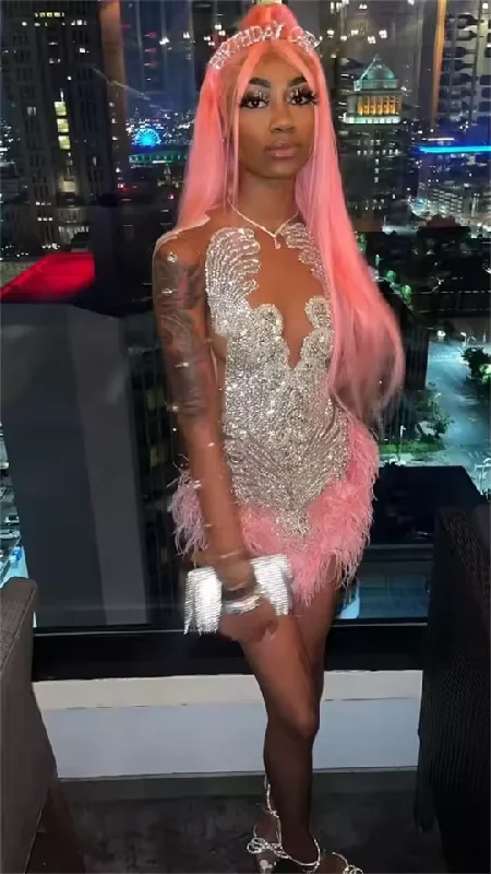 Sexy Sparkly Diamonds Short Prom Dress For Black Girls Glitter Crystals Beading Feathers Birthday Cocktail Party Customized Sexy Sparkly Diamonds Short Prom Dress For Black Girls Glitter Crystals Beading Feathers Birthday Cocktail Party Customized