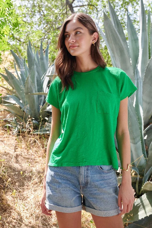CARINE POCKET TEE Boxy Fit Fitted Loose